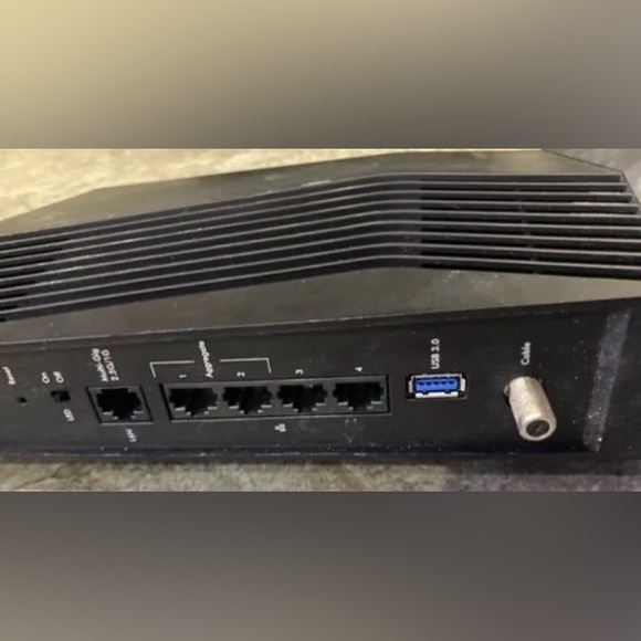 Netgear Nighthawk Router W Original Box - Good Condition - Picture 9 of 11